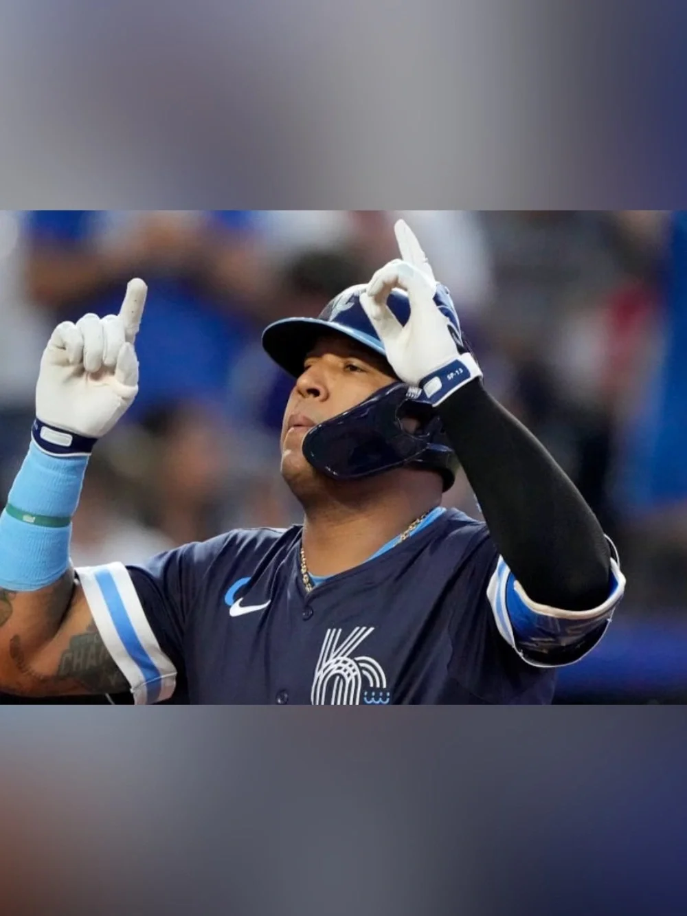 $160 Nike Kansas City Royals Salvador Perez #13 City Connect Jersey Men’s Sz: S